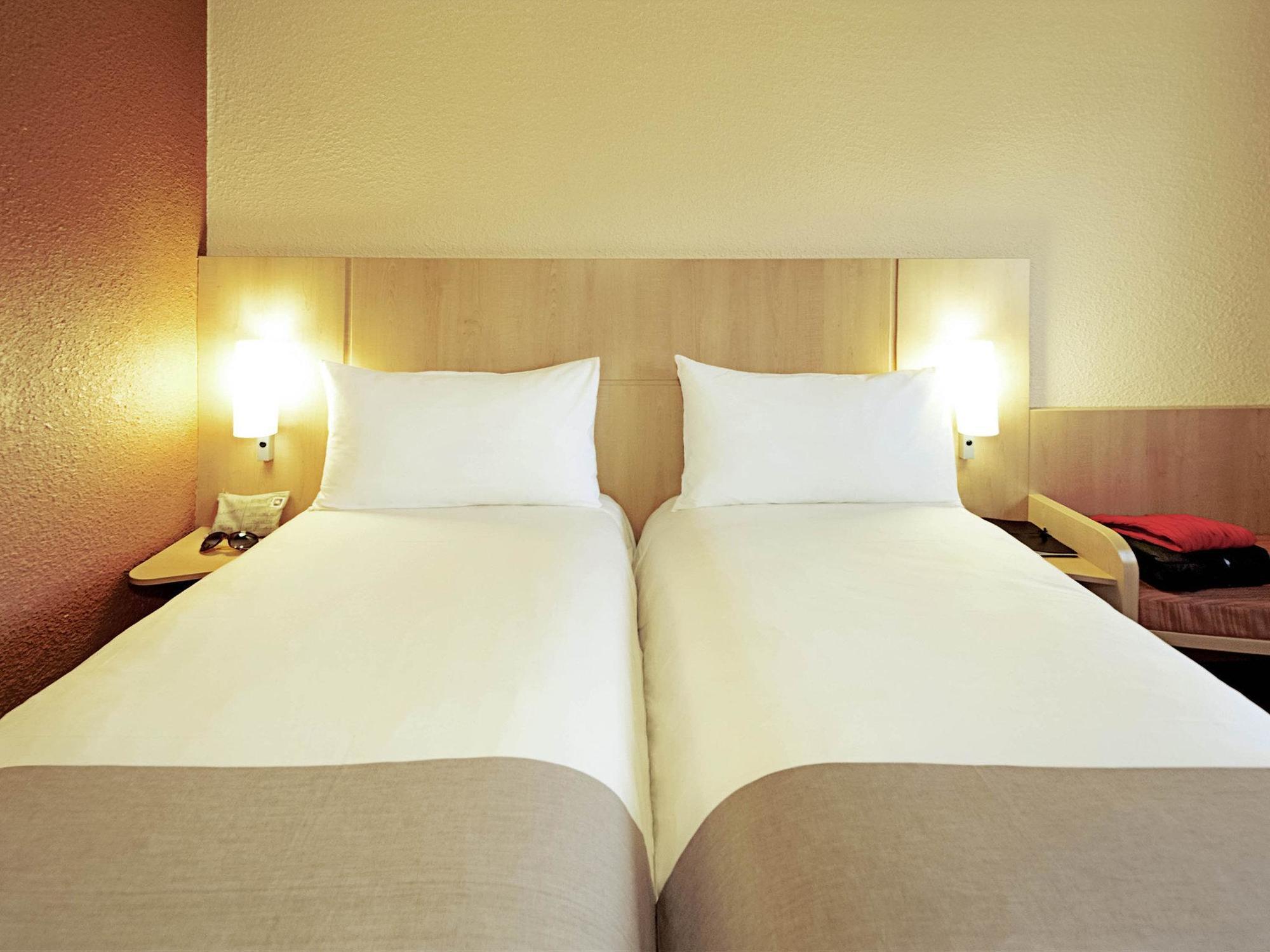 Ibis Paris Montmartre Sacre-Coeur Hotel Bagian luar foto
